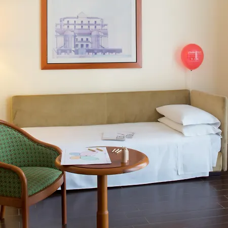 Starhotels Business Palace 4* Milánó