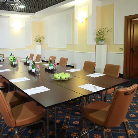 Starhotels Business Palace Milán