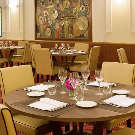 Starhotels Business Palace Milán