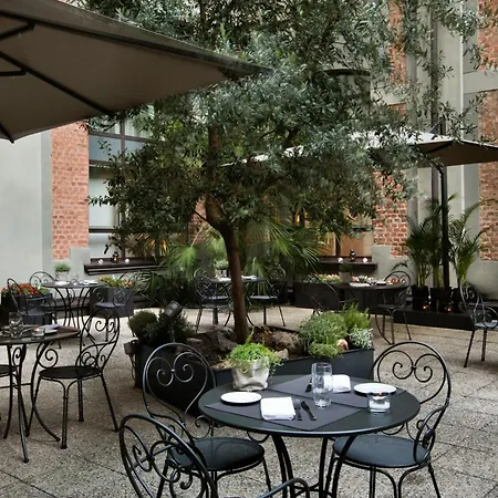 Szálloda Starhotels Business Palace