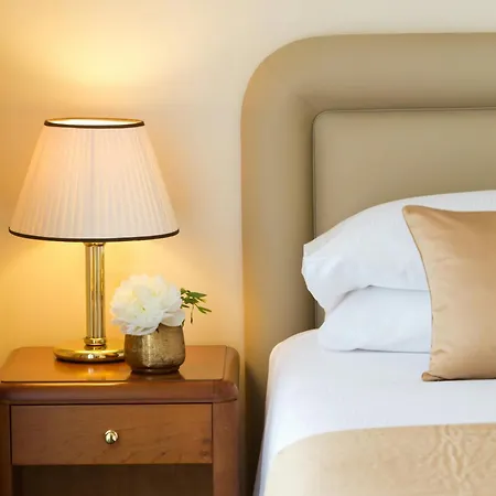 Hotel Starhotels Business Palace 4*